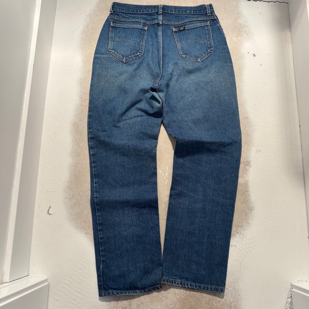 Vintage Lee High Waisted Straight Leg Jeans Made in USA Medium Wash 16 M 32x32